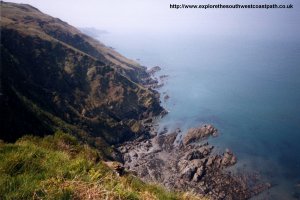 Rocks on the Torrs Walk