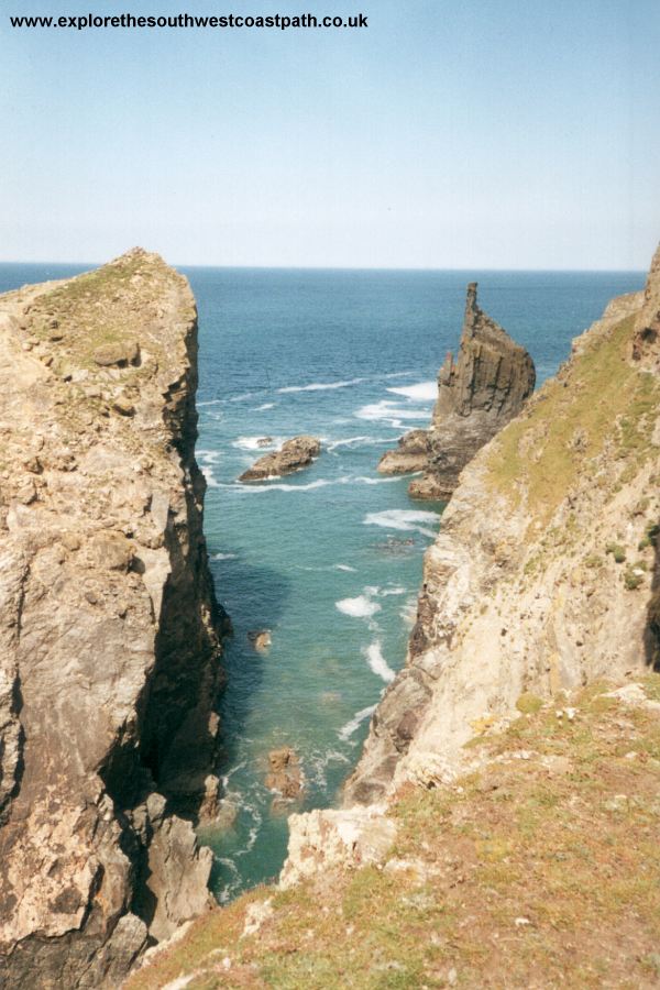 Rocks near Gunver Head